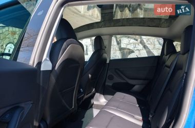 Позашляховик / Кросовер Tesla Model Y 2024 в Дніпрі
