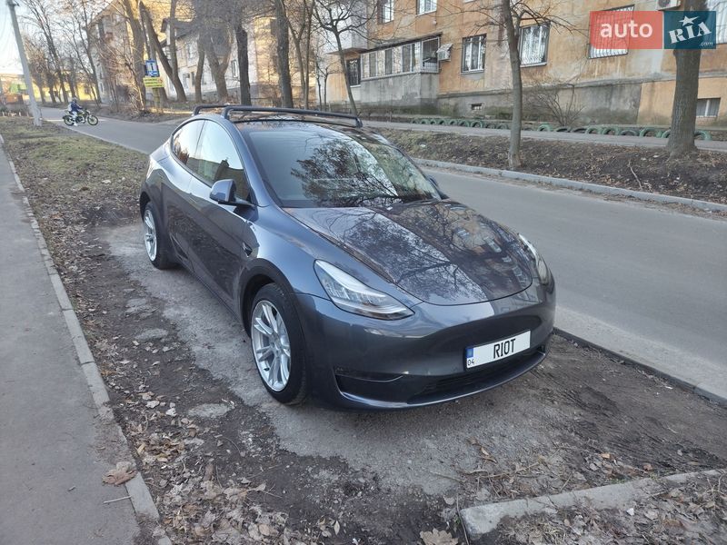 Внедорожник / Кроссовер Tesla Model Y 2020 в Днепре