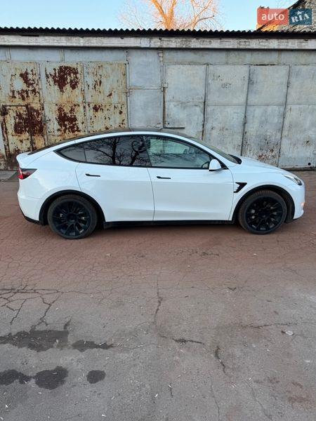 Позашляховик / Кросовер Tesla Model Y 2022 в Кривому Розі
