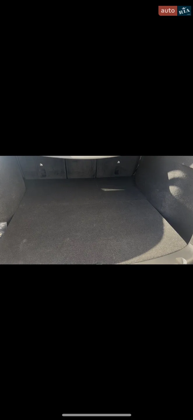 2024 Tesla Model Y - мініатюра 7