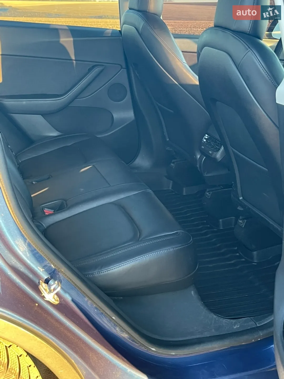 2020 Tesla Model Y - мініатюра 33