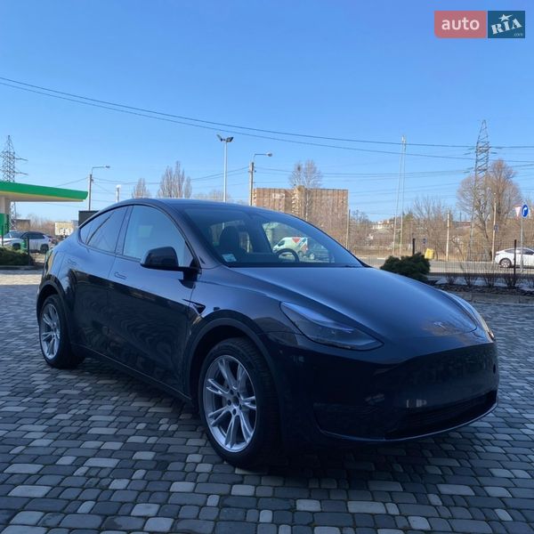 Внедорожник / Кроссовер Tesla Model Y 2024 в Харькове