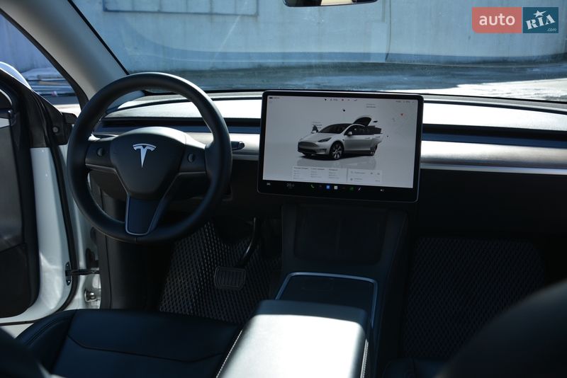 Позашляховик / Кросовер Tesla Model Y 2022 в Києві
