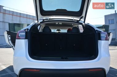 Позашляховик / Кросовер Tesla Model Y 2022 в Києві