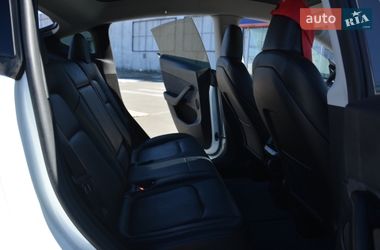 Позашляховик / Кросовер Tesla Model Y 2022 в Києві