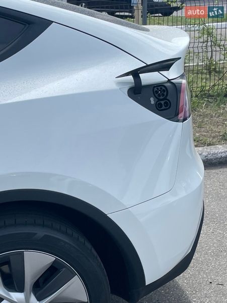 Позашляховик / Кросовер Tesla Model Y 2022 в Києві
