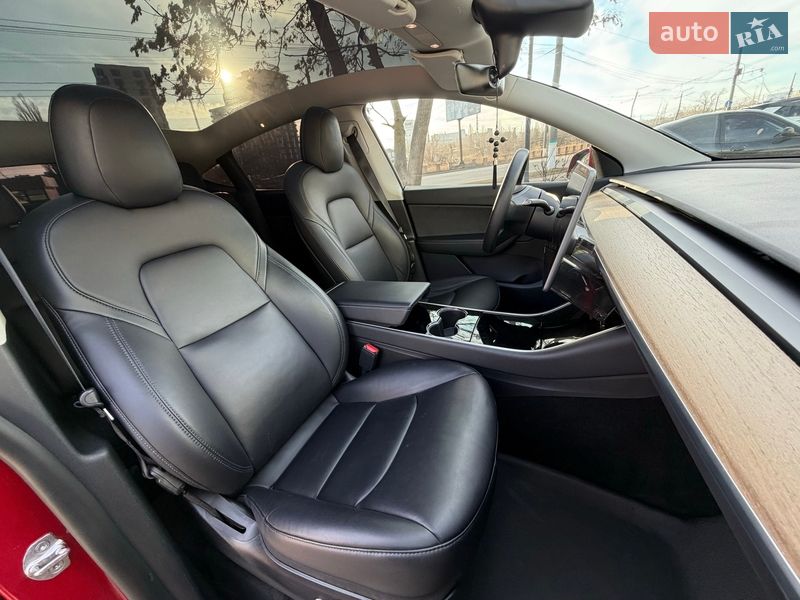 Внедорожник / Кроссовер Tesla Model Y 2020 в Кропивницком