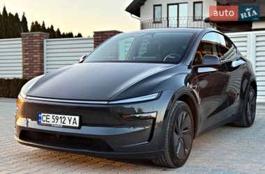 Внедорожник / Кроссовер Tesla Model Y 2025 в Черновцах