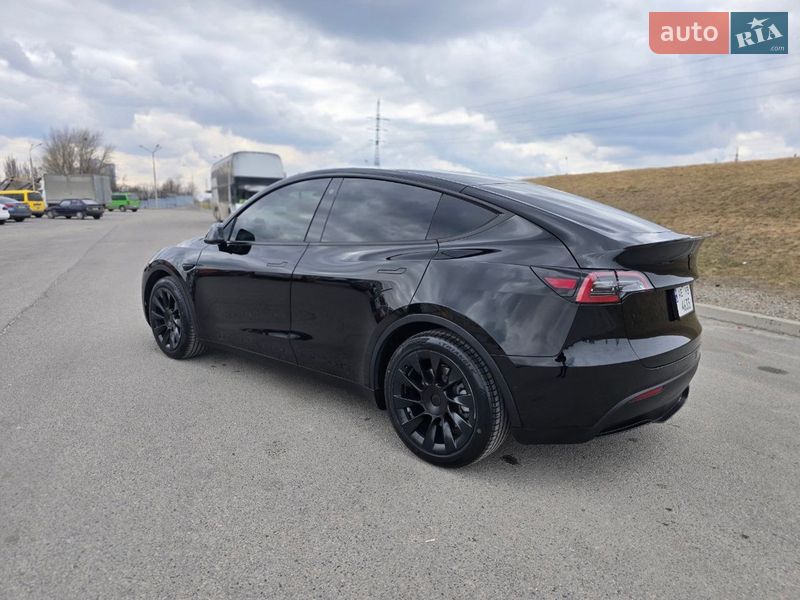 Позашляховик / Кросовер Tesla Model Y 2021 в Дніпрі