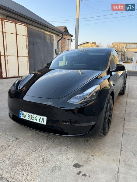 Внедорожник / Кроссовер Tesla Model Y 2022 в Ровно