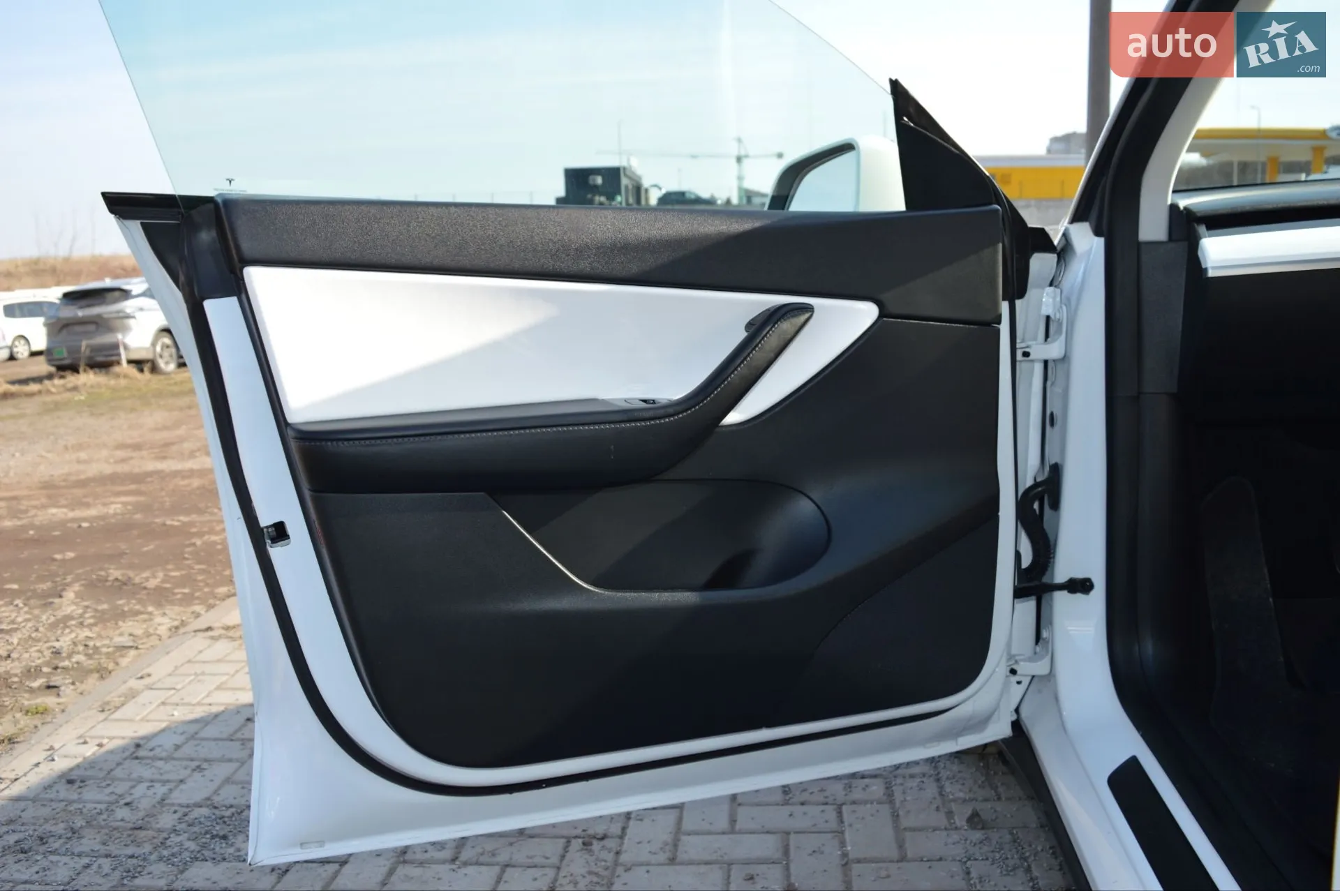 2020 Tesla Model Y - мініатюра 24