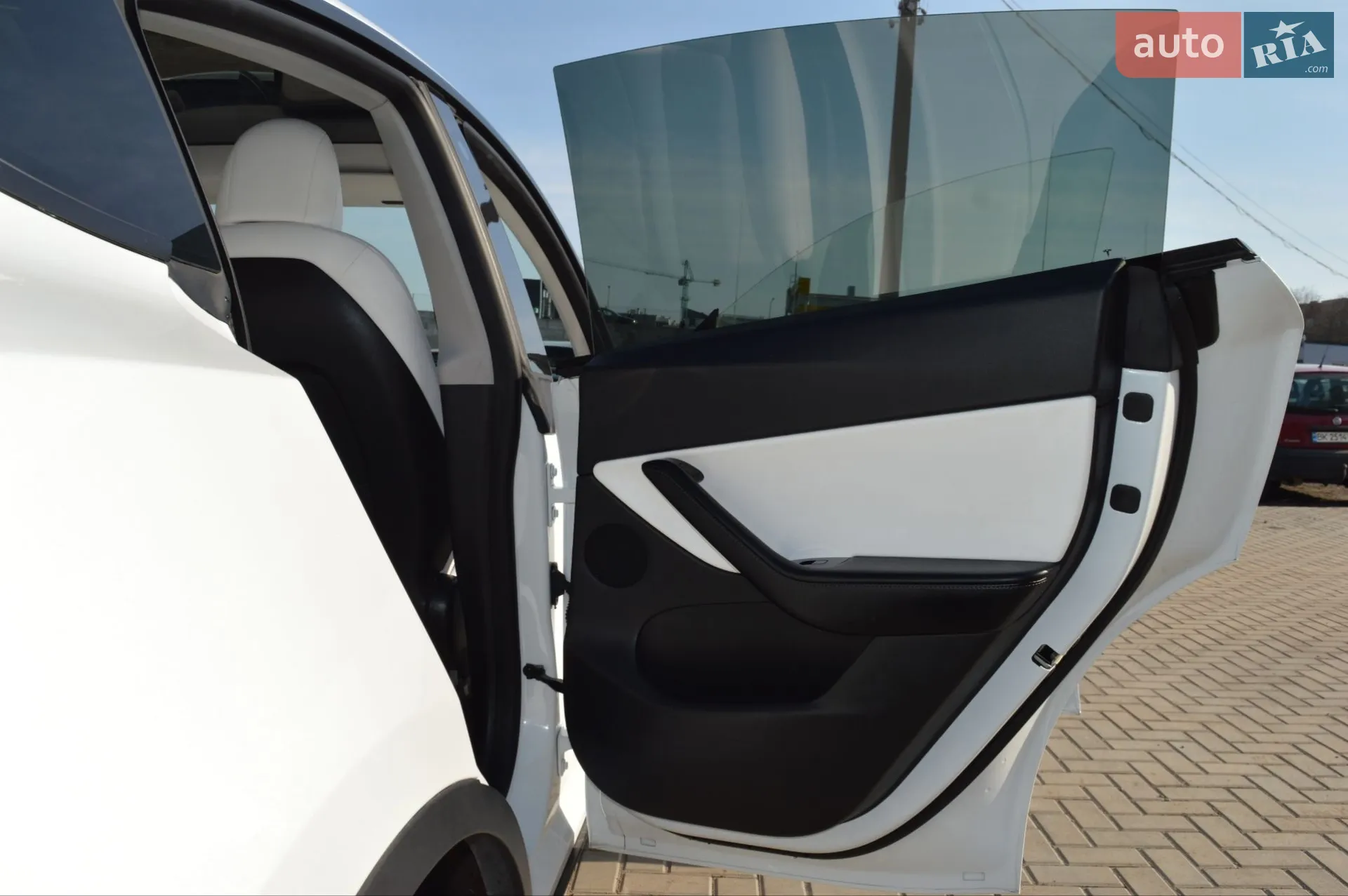 2020 Tesla Model Y - мініатюра 25