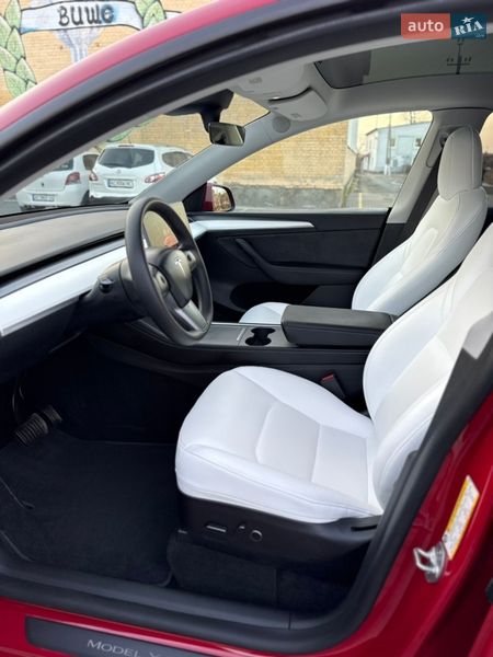 Внедорожник / Кроссовер Tesla Model Y 2022 в Луцке фото 37 Внедорожник / Кроссовер Tesla Model Y 2022 в Луцке