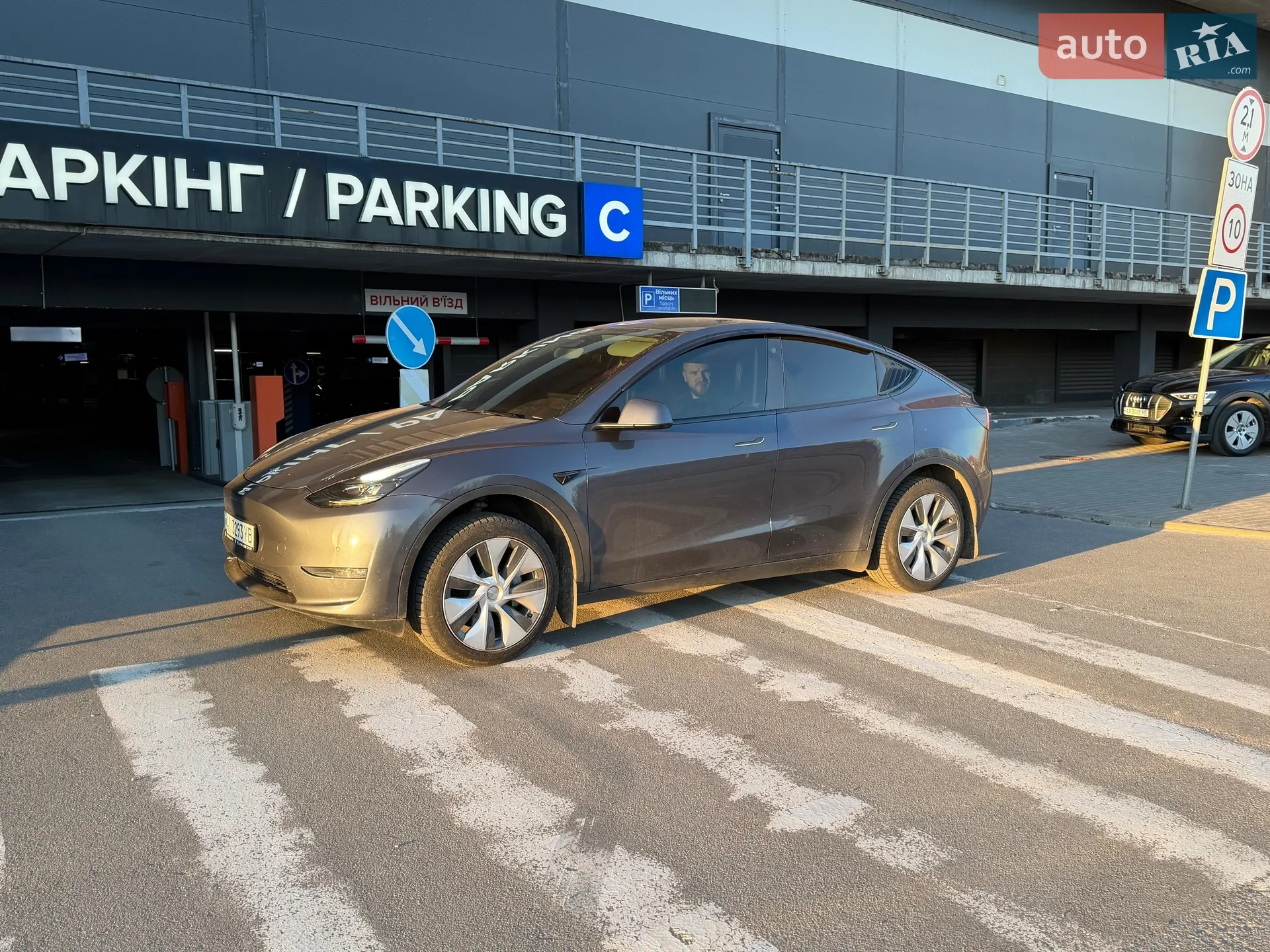 2021 Tesla Model Y - мініатюра 9
