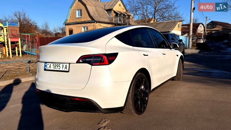 Позашляховик / Кросовер Tesla Model Y 2020 в Києві фото 6 Позашляховик / Кросовер Tesla Model Y 2020 в Києві
