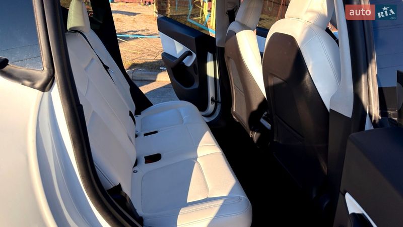 Позашляховик / Кросовер Tesla Model Y 2020 в Києві фото 31 Позашляховик / Кросовер Tesla Model Y 2020 в Києві