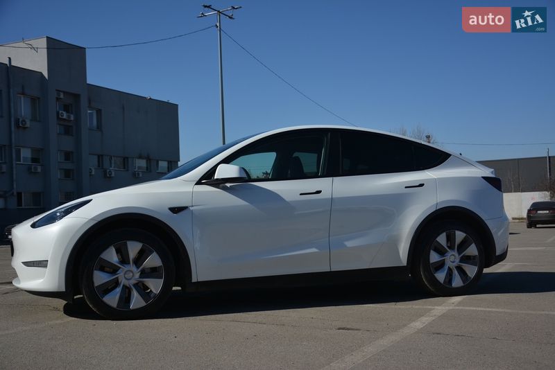 Внедорожник / Кроссовер Tesla Model Y 2022 в Киеве фото 4 Внедорожник / Кроссовер Tesla Model Y 2022 в Киеве
