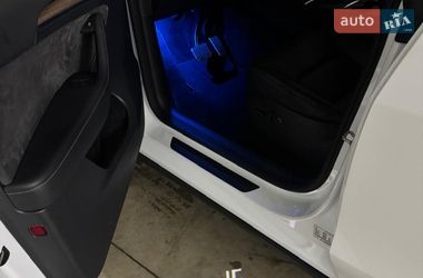 Внедорожник / Кроссовер Tesla Model Y 2023 в Киеве