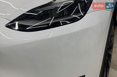 Внедорожник / Кроссовер Tesla Model Y 2023 в Киеве