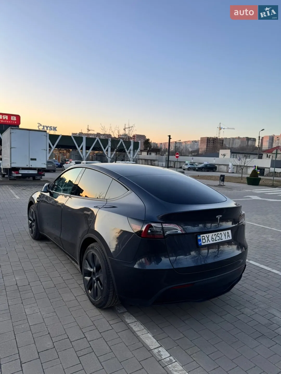 2024 Tesla Model Y - мініатюра 7