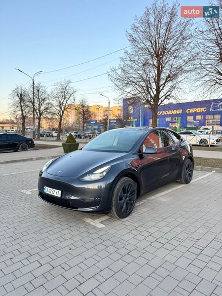 Позашляховик / Кросовер Tesla Model Y 2024 в Хмельницькому