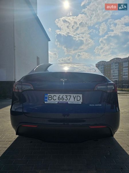 Внедорожник / Кроссовер Tesla Model Y 2023 в Львове