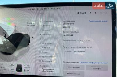 Внедорожник / Кроссовер Tesla Model Y 2024 в Киеве