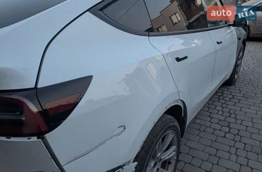 Внедорожник / Кроссовер Tesla Model Y 2021 в Ровно