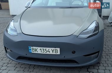 Внедорожник / Кроссовер Tesla Model Y 2021 в Ровно