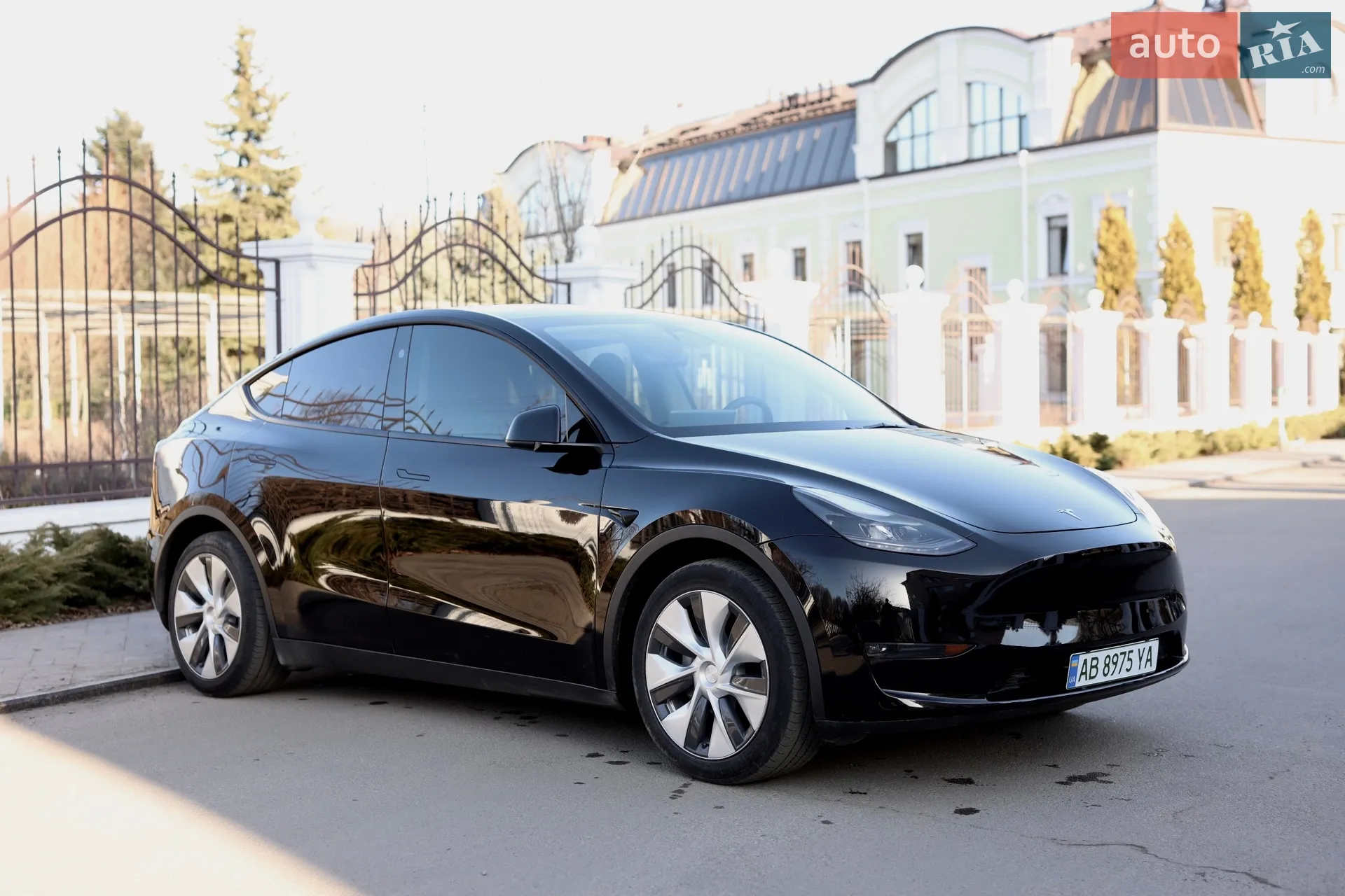 2023 Tesla Model Y - мініатюра 3