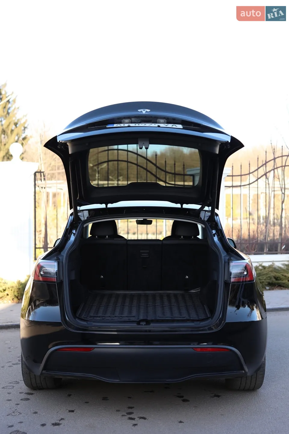 2023 Tesla Model Y - мініатюра 9