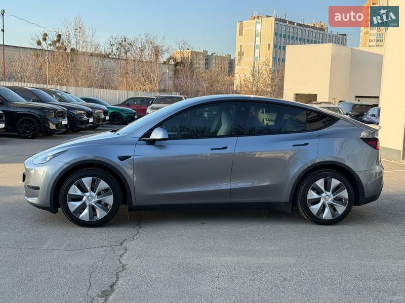 Внедорожник / Кроссовер Tesla Model Y 2023 в Харькове
