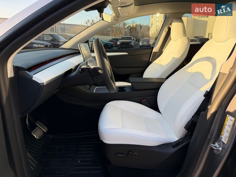 Внедорожник / Кроссовер Tesla Model Y 2023 в Харькове