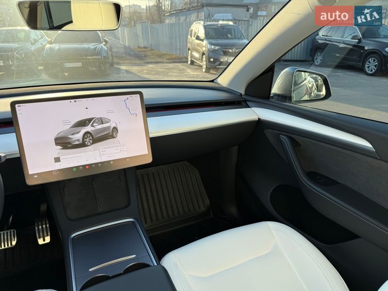 Внедорожник / Кроссовер Tesla Model Y 2023 в Харькове