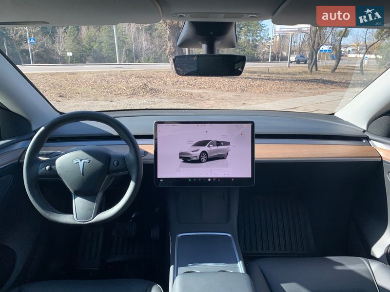 Позашляховик / Кросовер Tesla Model Y 2023 в Києві фото 5 Позашляховик / Кросовер Tesla Model Y 2023 в Києві