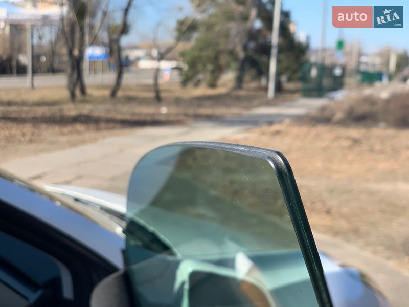 Позашляховик / Кросовер Tesla Model Y 2023 в Києві фото 15 Позашляховик / Кросовер Tesla Model Y 2023 в Києві