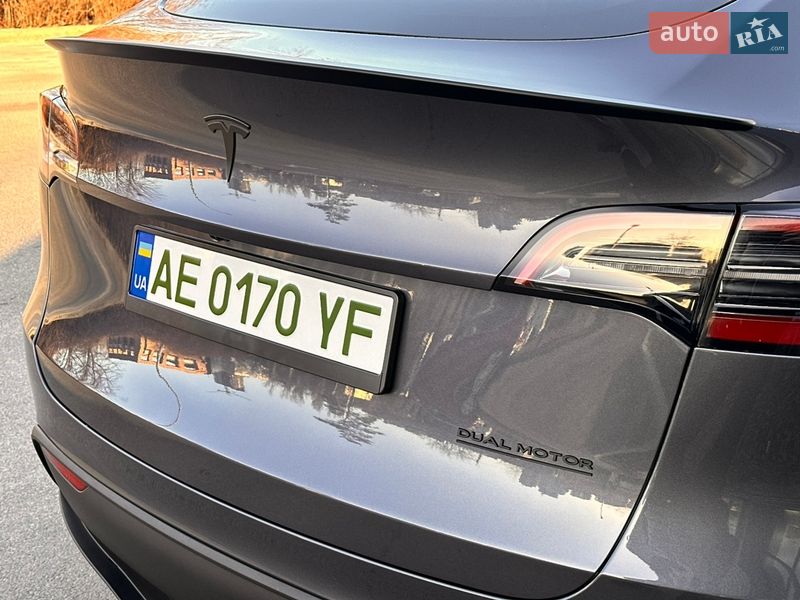 Позашляховик / Кросовер Tesla Model Y 2023 в Дніпрі
