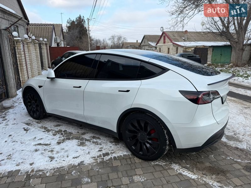 Внедорожник / Кроссовер Tesla Model Y 2020 в Одессе