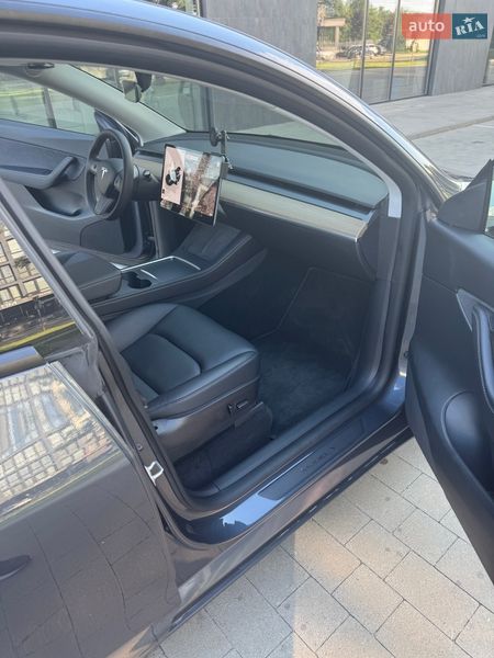Внедорожник / Кроссовер Tesla Model Y 2022 в Ужгороде фото 45 Внедорожник / Кроссовер Tesla Model Y 2022 в Ужгороде