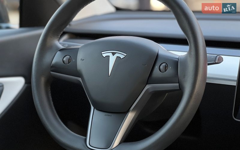 Внедорожник / Кроссовер Tesla Model Y 2020 в Львове