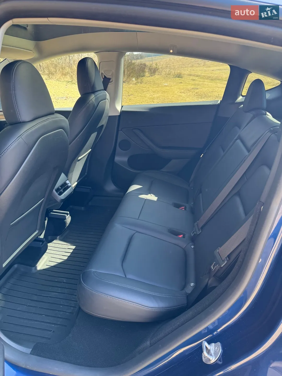 2024 Tesla Model Y - мініатюра 23