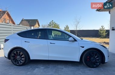 Позашляховик / Кросовер Tesla Model Y 2022 в Дніпрі