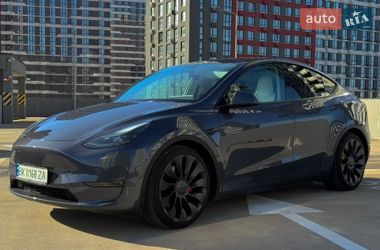 Внедорожник / Кроссовер Tesla Model Y 2022 в Киеве