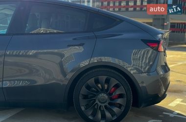 Внедорожник / Кроссовер Tesla Model Y 2022 в Киеве