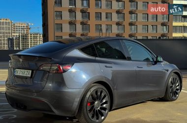 Внедорожник / Кроссовер Tesla Model Y 2022 в Киеве