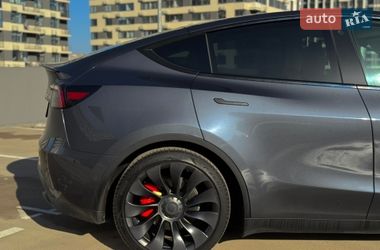 Внедорожник / Кроссовер Tesla Model Y 2022 в Киеве
