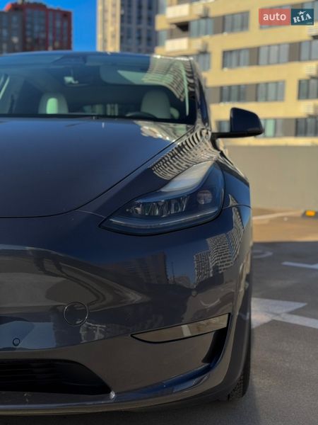 Внедорожник / Кроссовер Tesla Model Y 2022 в Киеве