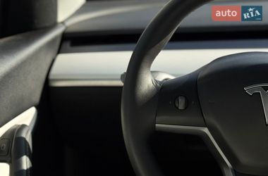 Внедорожник / Кроссовер Tesla Model Y 2022 в Киеве