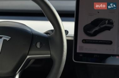 Внедорожник / Кроссовер Tesla Model Y 2022 в Киеве
