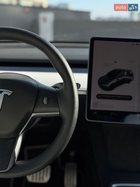 Внедорожник / Кроссовер Tesla Model Y 2022 в Киеве